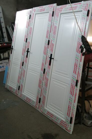 Plastik qapılar: Yeni Plastik qapı Zamok ilə, Zəmanətli, Pulsuz quraşdırma, Pulsuz çatdırılma, Rayonlara çatdırılma, Ödənişli çatdırılma — 13