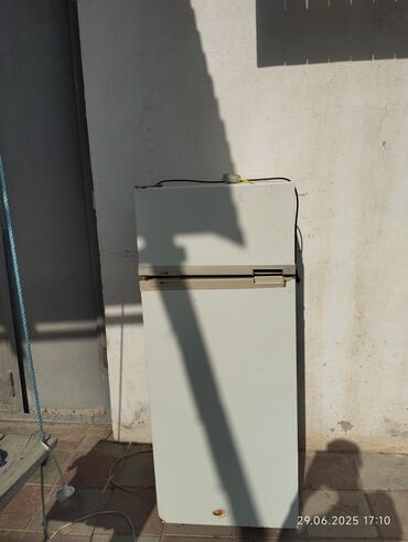 qaz sobasi satisi: Б/у 2 двери Beko Холодильник Продажа, цвет - Белый, Встраиваемый