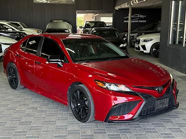 alba: Toyota Camry: 2021 г., 0.5 л, Автомат, Бензин — 1