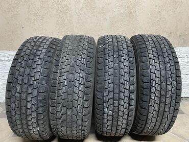 Шины: Шины 225 / 65 / R 17, Зима, Б/у, Комплект, Внедорожные (АТ/МТ), Hankook