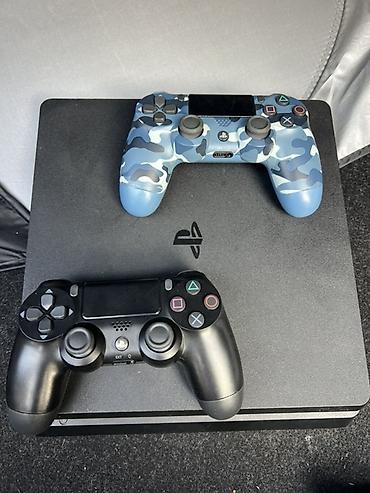 pse 4: Sony PlayStation 4 (PS4) – Slim versiya, model CUH-2216A Komplekt: - — 1