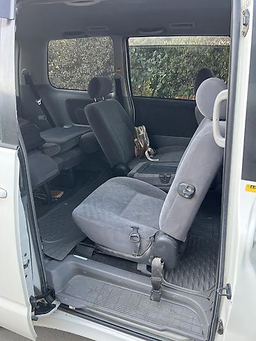 Voyah: Toyota Voxy: 2005 г., 2 л, Вариатор, Бензин, Минивэн — 7