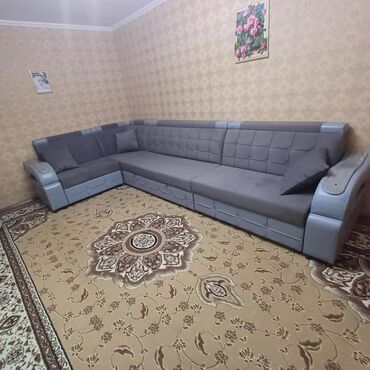 Диваны: Продаю угловой диван новый по оптовым ценам.без посредник.в наличии