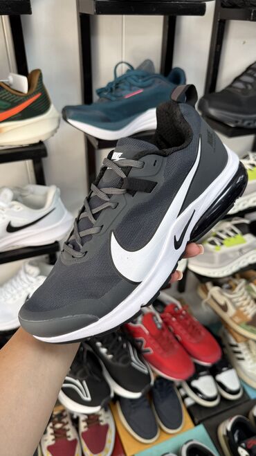 купить кроссовки для бега мужские: Скидки 💥💥💥💥 40/44 Мужские кроссовки Nike темно-синего цвета с белым