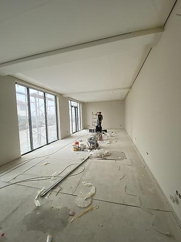 Покраска: Покраска стен, Покраска потолков, Покраска окон, На масляной основе, На водной основе, Больше 6 лет опыта — 4