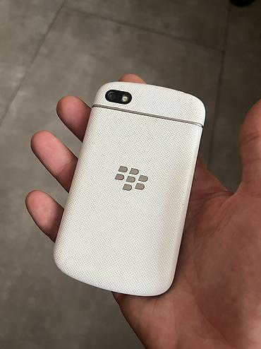 Мобильные телефоны: Ежевика Q10, цвет - Белый — 2