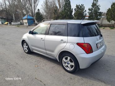 Toyota: Toyota ist: 2002 г., 1.5 л, Автомат, Бензин