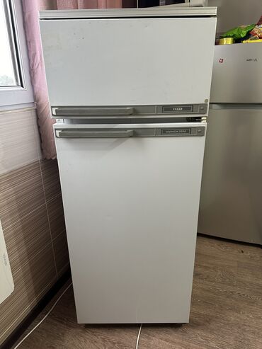 морозильный агрегат: Холодильник Минск, Б/у, Двухкамерный, De frost (капельный), 60 * 145 * 60
