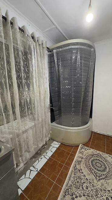 Бөлмөлөр: 50 м², Толугу менен эмереги бар — 4