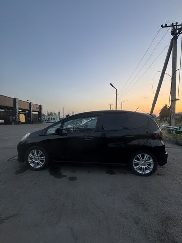 Honda: Honda Fit: 2010 г., 1.5 л, Автомат, Бензин, Хэтчбэк — 4