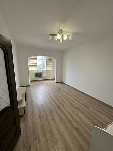 Продажа квартир: 1 комната, 44 м², 12 мкр 106 серия улучшенная, 8 этаж, Евроремонт — 6