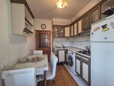 Köhnə tikili: Bakı, Bakıxanov qəs., 3 otaqlı, Köhnə tikili, 85 kv. m — 5