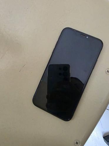 iphone plata: IPhone 11, Qara, Face ID — 1