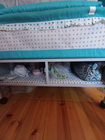 Beşiklər: Oğlan və qız üçün, Beşik, Yellənmə mexanizmsiz — 8