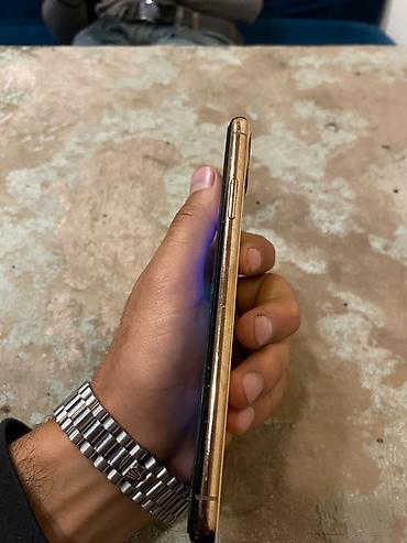 iphone 10 s: IPhone 11 Pro Max, 256 GB, Qızılı, Qırıq — 4