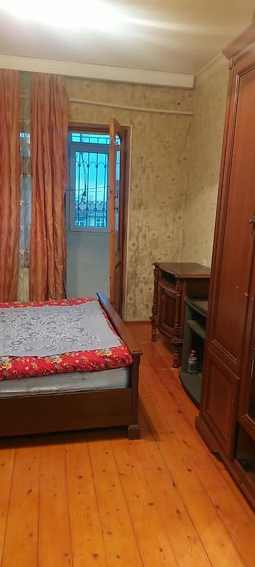 qurtulus 93 evler: 2 otaqlı 9 un 9 u lift daim işləyir problemsizdir su çəni var su — 3
