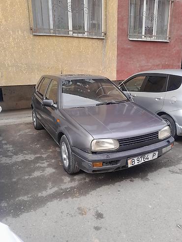 Volkswagen: Volkswagen Golf: 1993 г., 1.8 л, Механика, Бензин, Хэтчбэк — 2