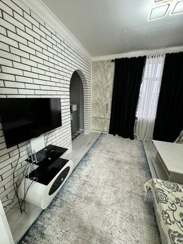 Продажа квартир: 2 комнаты, 52 м², Сталинка, 2 этаж, Евроремонт