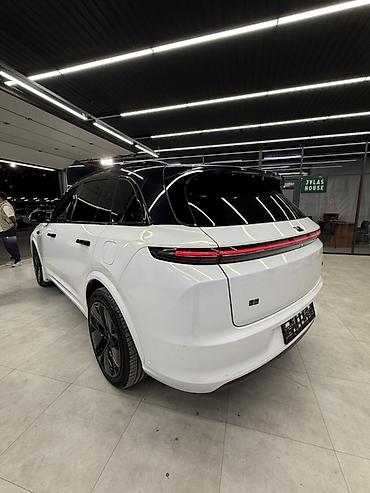 lixiang: Lixiang L7: 2023 г., 1.5 л, Автомат, Электромобиль, Кроссовер — 5