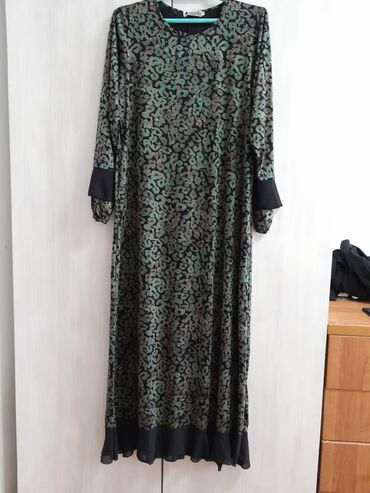 трикотажное платье 48 размер: Платье длинный рукав 
Размеры:48
Производство:Ташкент