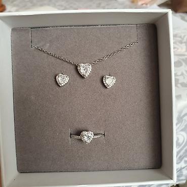 Наборы украшений: Наборы ювелирных украшений 1) Золотистый комплект с россыпью камней — 3