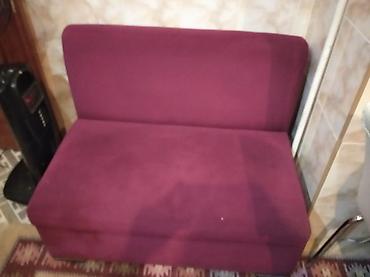 Divanlar: Bənövşəyi rəngli kompakt ikiyerli oturacaq/mini divan. - Ölçü — 1