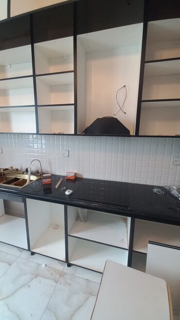 Sifarişlə mətbəx mebeli: Sifarişlə mətbəx dəsti, Özü çəkən petlələr, MDF, Kredit var, Pulsuz çatdırılma — 4