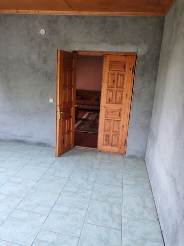 Günlük kirayə evlər: 200 kv. m, 4 otaqlı — 7