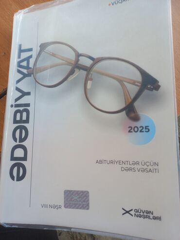 İncəsənət və kolleksiyalar: Məhsul: “Ədəbiyyat – Abituriyentlər üçün dərs vəsaiti” (2025)