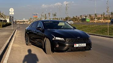 kaiyi e5: Kia K5: 2021 г., Автомат, Гибрид, Седан — 4