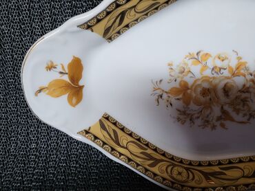 Ostalo posuđe: Tanjir,vintaz za serviranja,posluzenja porcelanski. Tanjir — 2