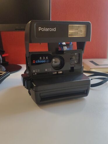 фотик полароид: Polaroid 636 model fotoaparat satılır. Qiymeti 60 azn real alıcıya