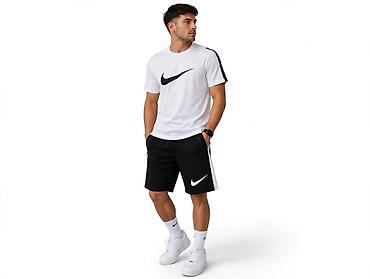Muška sportska kombinacija – majica i šorts - Brend: Nike - Majica na lalafo.rs Muška sportska kombinacija – majica i šorts - Brend: Nike - Majica