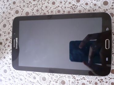 planşet qiymətləri: Galaxy Tab 3 - zaretka yerinde problem var. qiymet - 30 manat