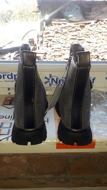 Детская обувь: Зимние детские сапоги 29размер — 4