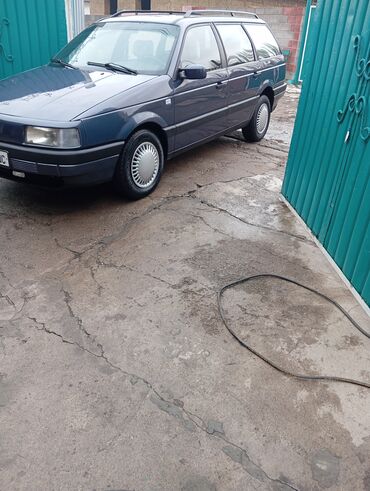 продаю или меняю с доплатой мне: Volkswagen Passat: 1993 г., 1.8 л, Механика, Бензин, Универсал