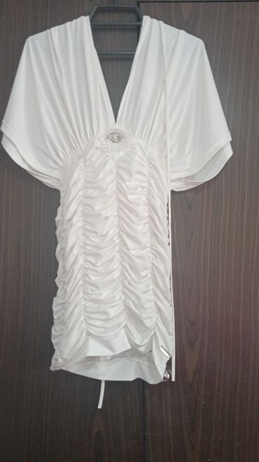 bela torba visina sirina: Prelepa svecana haljina