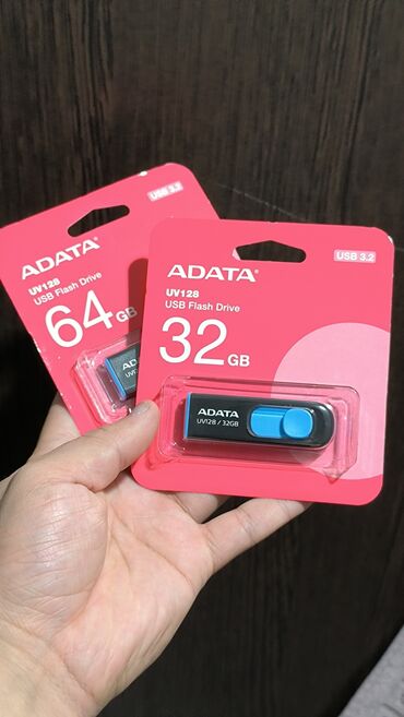 флешка карта: Продаю usb флешки 64gb и 32gb ADATA USB 3.2. 32gb 400сом/64gb 500сом