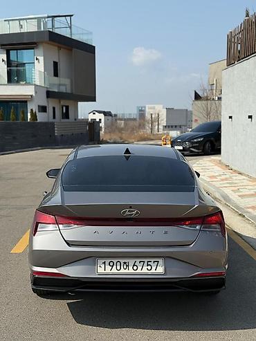 Hyundai: Hyundai Avante: 2022 г., 1.6 л, Гибрид — 8