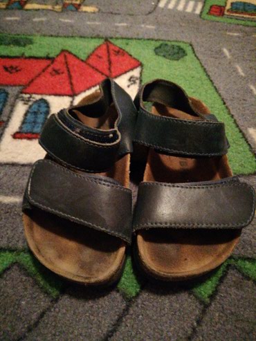 grubin papuce sa sljokicama: Sandale, Grubin