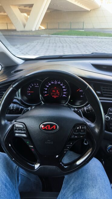 Kia: Kia Ceed: 1.6 l | — 10