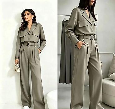 novi model tech fleece: Ženski komplet – košulja i pantalone sa pojasom

Komplet: 3.999 dinara — 3