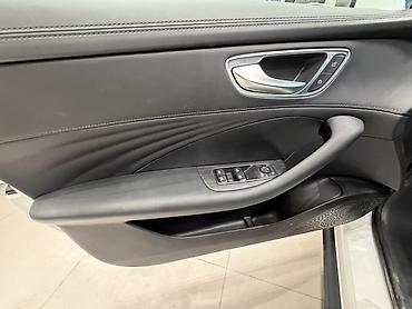 Roewe: Roewe : 2026 г., Автомат, Гибрид, Лифтбек — 11