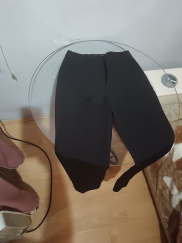 Kompleti: Komplet ženske garderobe – 4 komada - Crni top sa tankim bretelama — 11