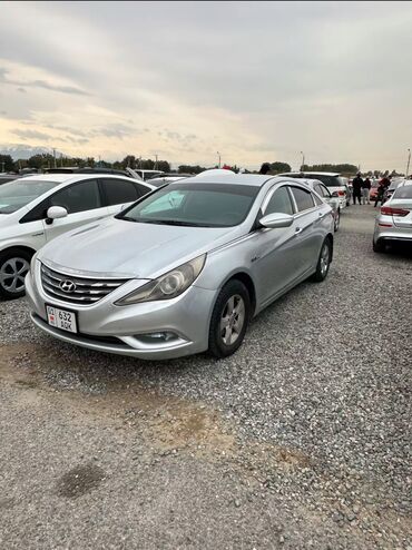 Hyundai: Hyundai Sonata: 2011 г., 2 л, Автомат, Газ, Седан