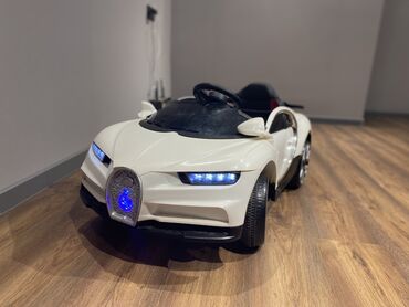 işlənmiş manej: Ushag uchun bugatti chiron avtomobil. Chox yaxshi veziyyetdedir. Hem