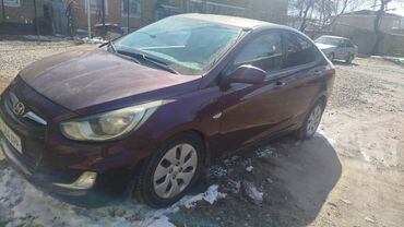 Hyundai: Hyundai Solaris: 2013 г., 1.6 л, Автомат, Бензин, Седан