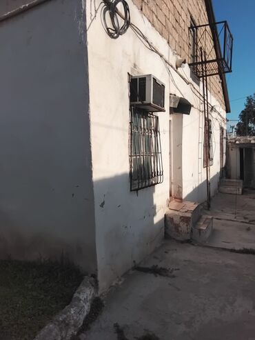 Həyət evləri və villaların satışı: M.Ə. Rəsulzadə qəs. 4 otaqlı, 70 kv. m, Təmirsiz -da lalafo.az — 8 Həyət evləri və villaların satışı: M.Ə. Rəsulzadə qəs. 4 otaqlı, 70 kv. m, Təmirsiz — 8