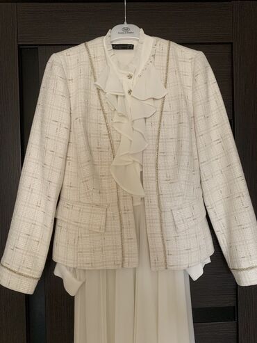 длинный пиджак: Вечернее платье, Классическое, Длинная модель, С рукавами, Камни