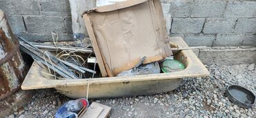 печь для бани с баком для воды: Ванна из эмалированной стали, подходящая для различных бытовых нужд